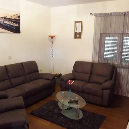 In With Sea View, Balcony, Air Conditioning, Wi-fi