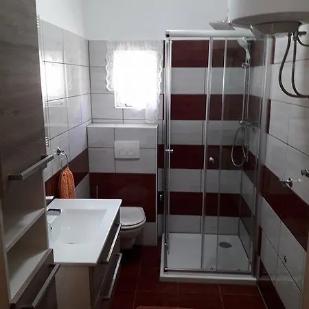 In With Sea View, Balcony, Air Conditioning, Wi-fi