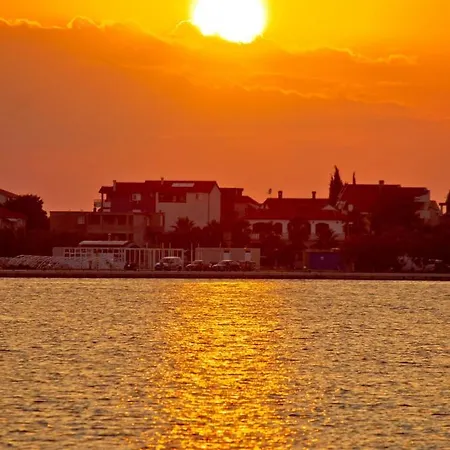 Διαμέρισμα In With Sea View, Balcony, Air Conditioning, Wi-fi